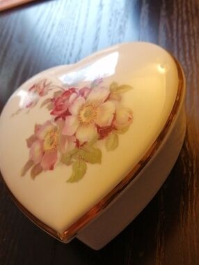 Gerold Porzellan Heart-Shaped Flora VintageTrinket Made In Bavaria West Germany